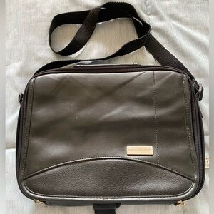 Deluxe iPad Bag/Carry Case